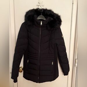 Michael Kors Elegant Black Puffer Coat with Fur Hood